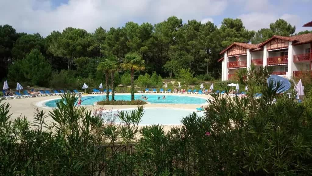 Appartement En Residence Pierre Et Vacance Au Golf Biscarrosse Luaran gambar