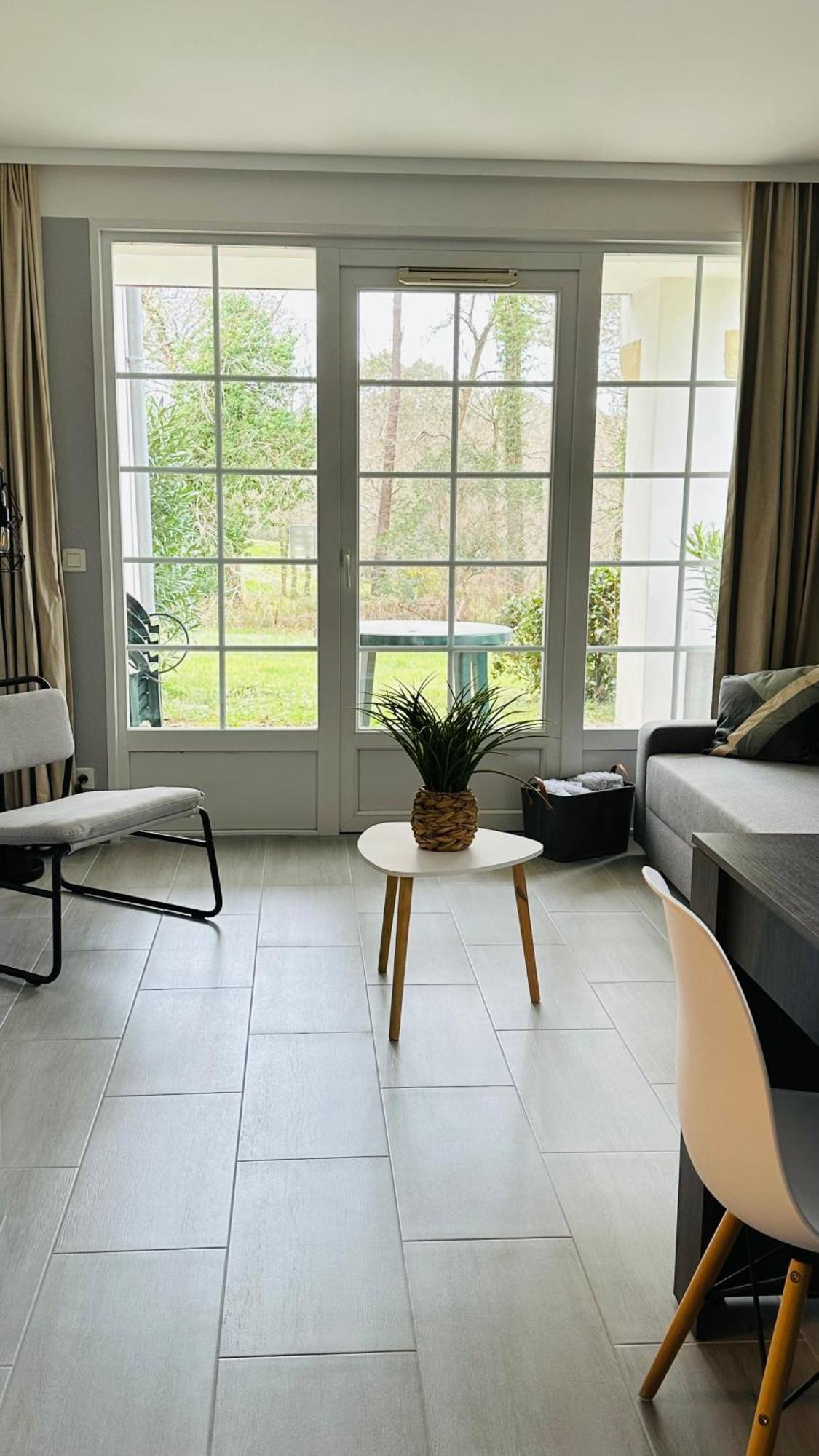 Appartement En Residence Pierre Et Vacance Au Golf Biscarrosse Luaran gambar